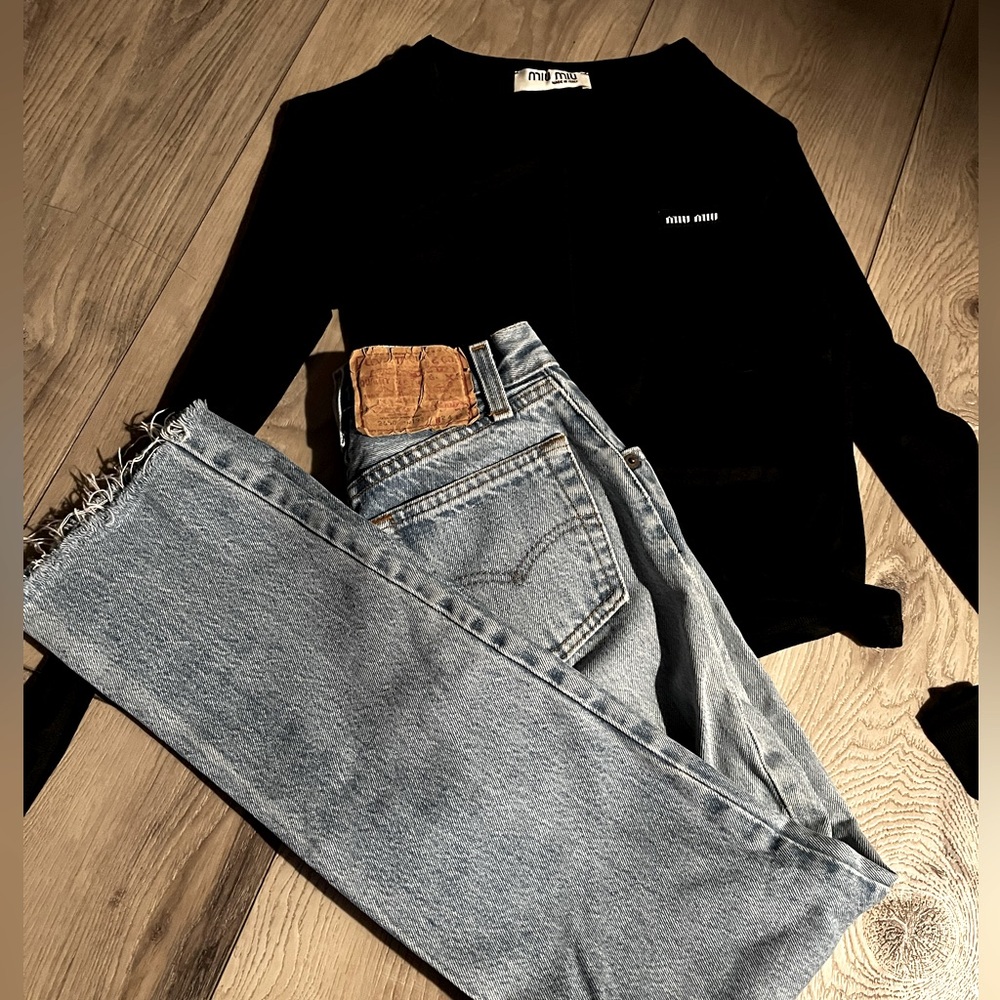 VINTAGE RARE SMALL SIZE 501 LEVIS
